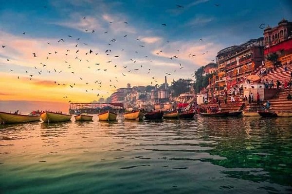 delhi to varanasi cabs